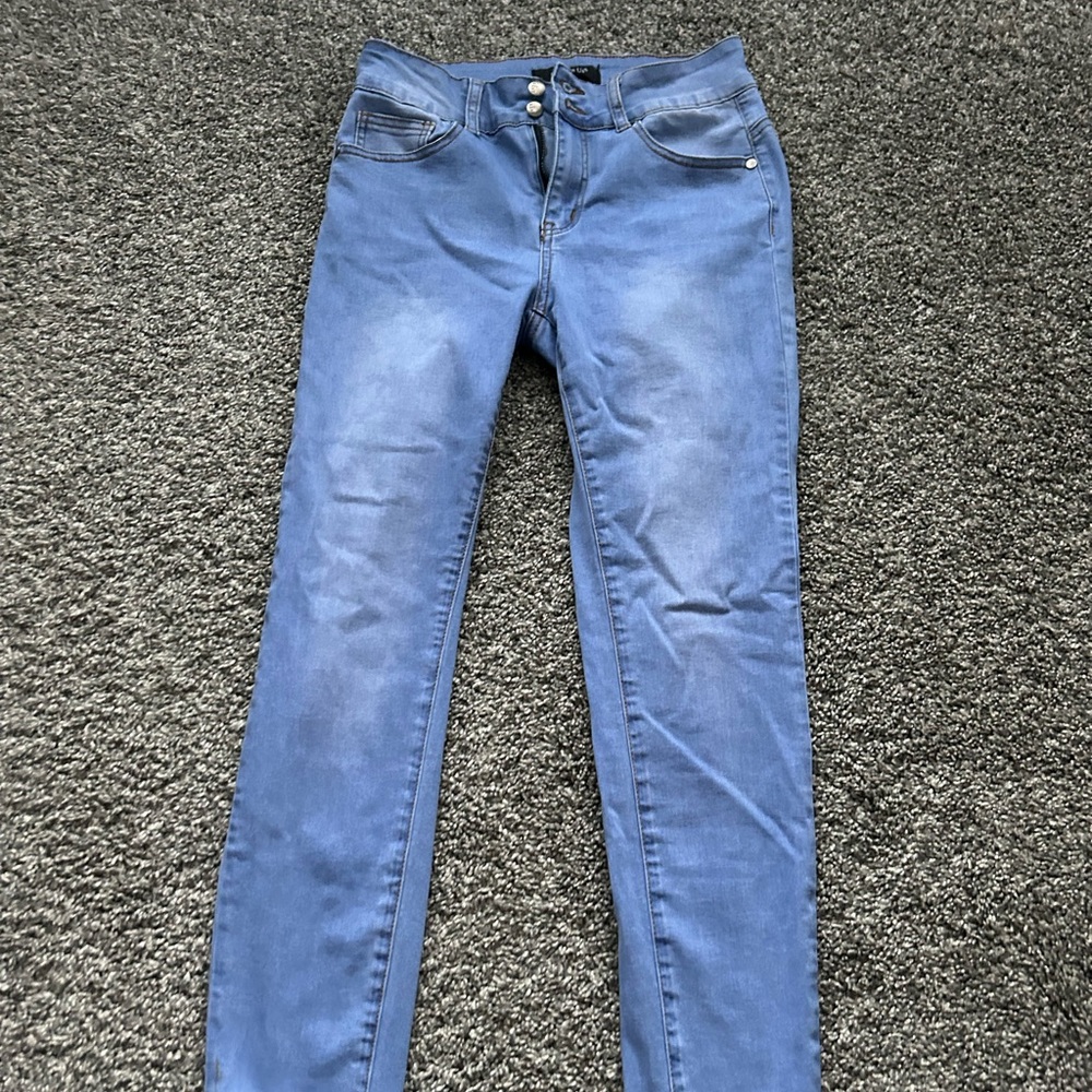 Stylish Blue Skinny Jeans for Women